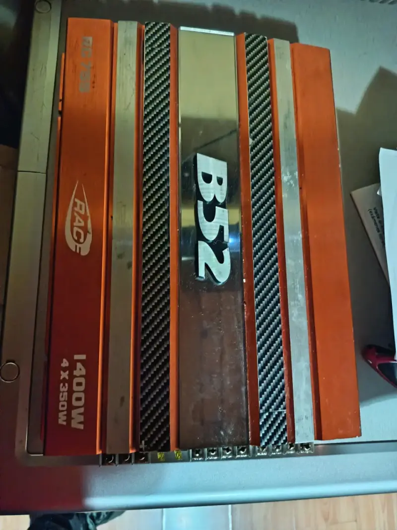 Amplificador de Auto B52 1400W 4 Canales