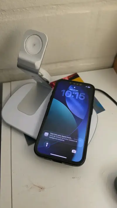 iPhone 16e 128GB + accesorios - miniatura 5