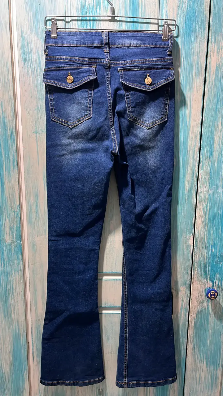 Jeans acampanados azul oscuro para mujer - 2