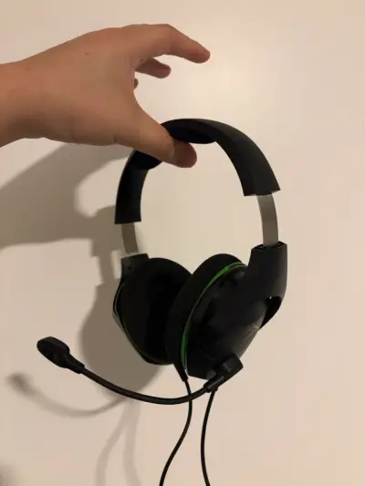 Audífonos HYPERX XBOX - miniatura 1