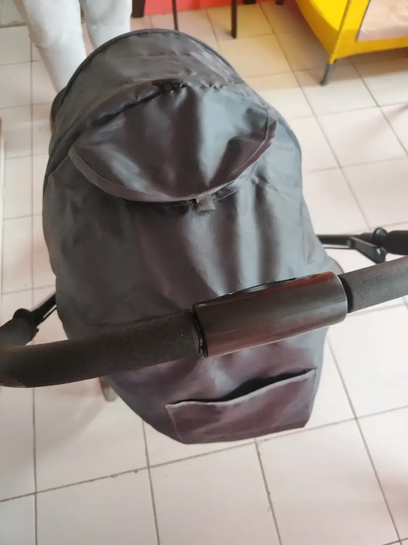 Coche de bebé plegable con diseño moderno - 3