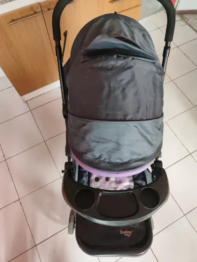 Coche de bebé plegable con diseño moderno - miniatura 4