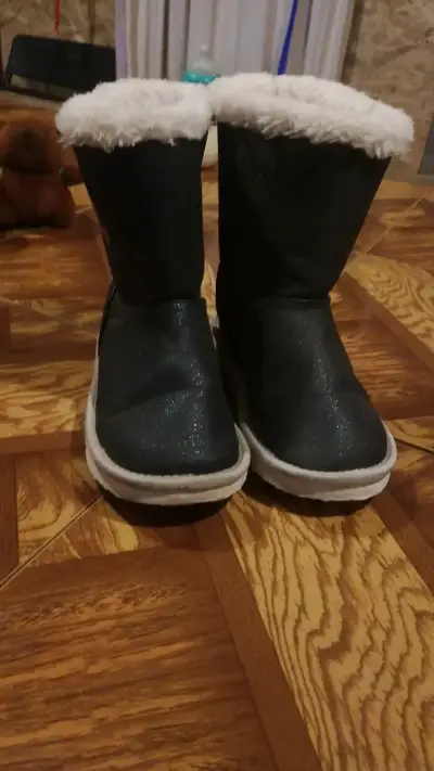 Botas de invierno negras con forro de lana - miniatura 1