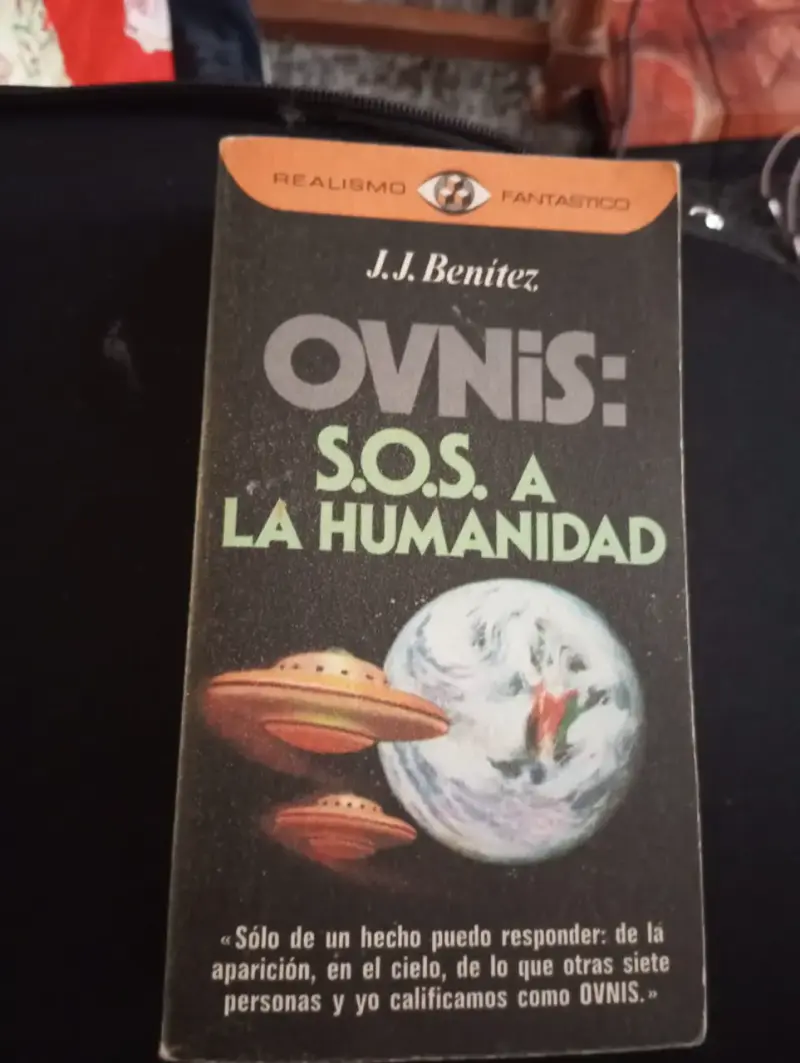 Libro OVNIs: S.O.S. a la Humanidad de J.J. Benítez