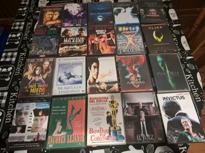 Colección de 20 DVDs de películas y series variadas - miniatura 4