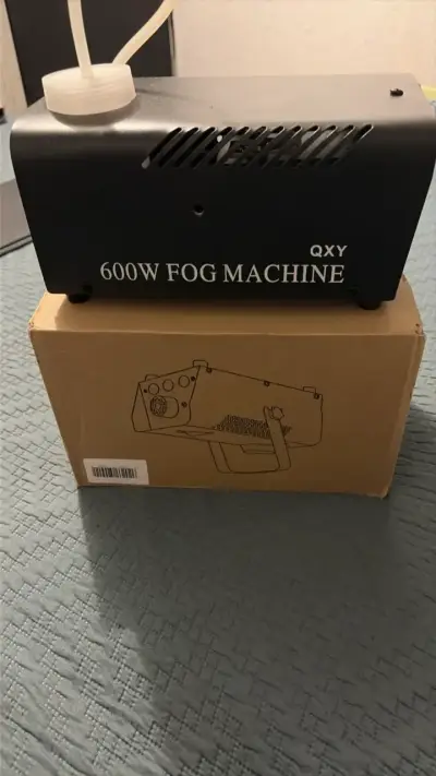 Máquina de humo 600W QXY para eventos - miniatura 1