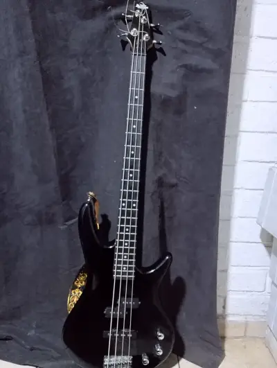 Bajo eléctrico Ibanez GIO Soundgear - miniatura 1