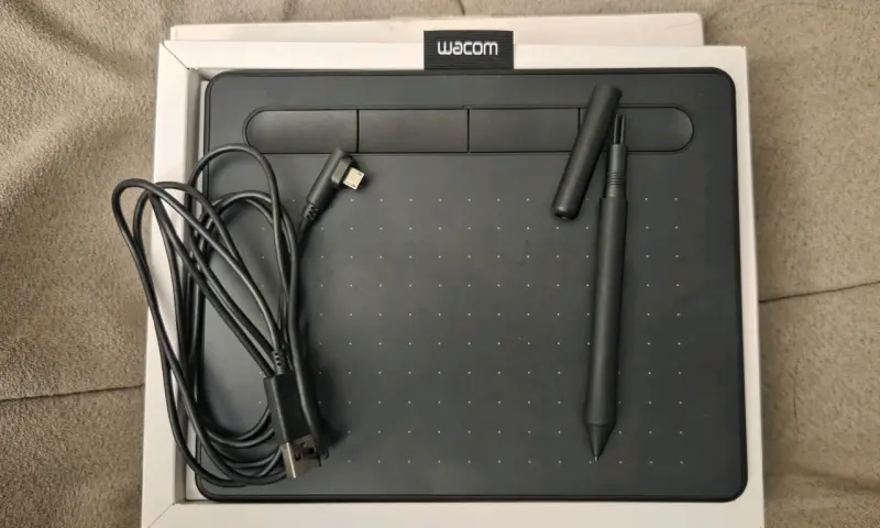 Tableta Gráfica Wacom Intuos S Negra con Lápiz - 2