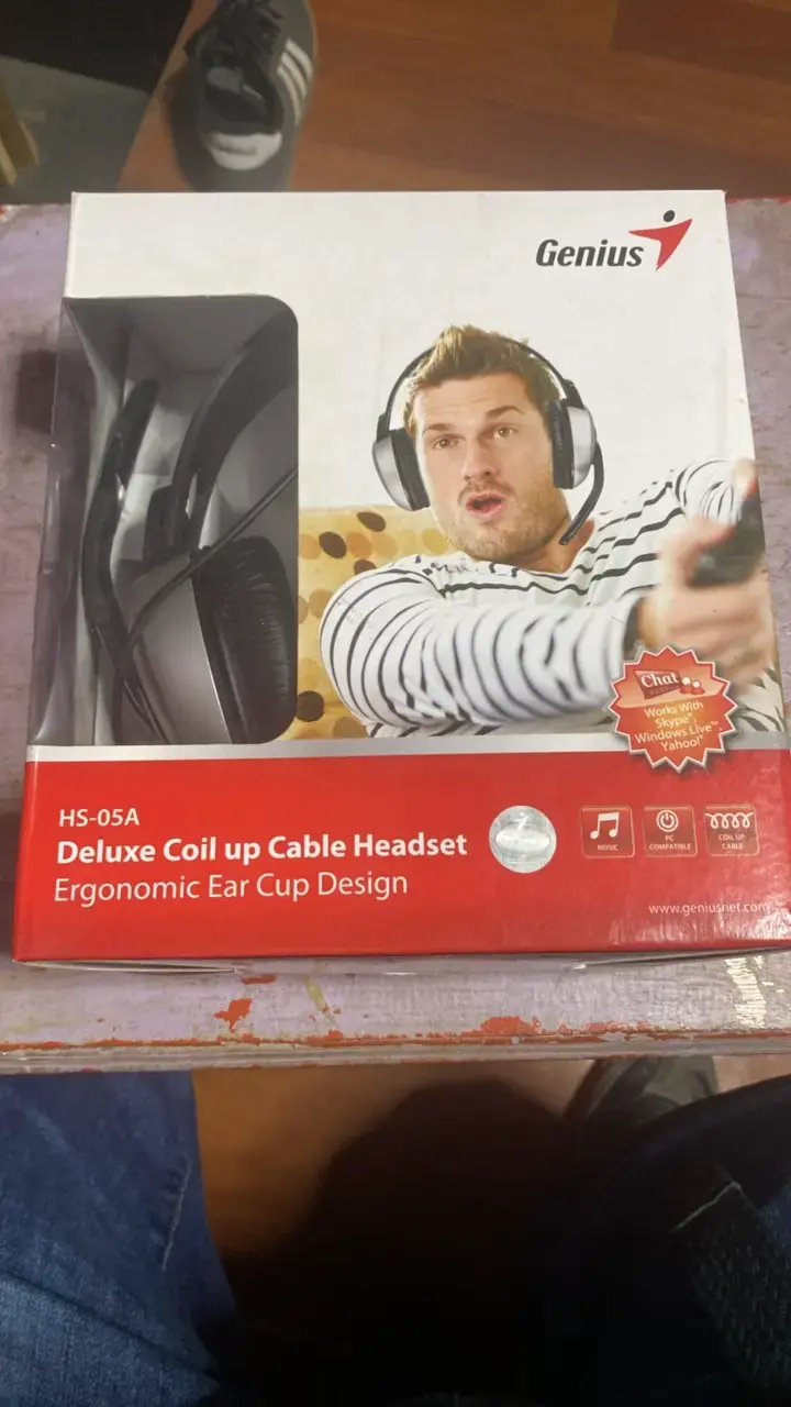 Audífonos Genius HS-05A con cable retráctil - 1