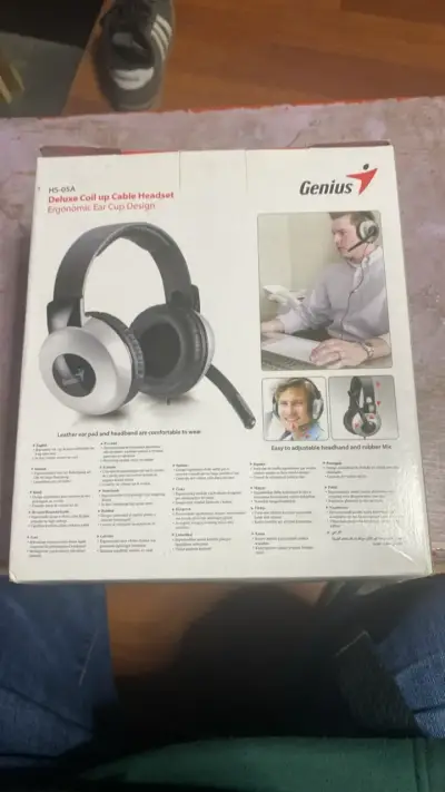 Audífonos Genius HS-05A con cable retráctil - miniatura 3