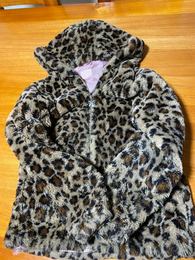 Chaqueta de piel sintética con estampado animal - 3