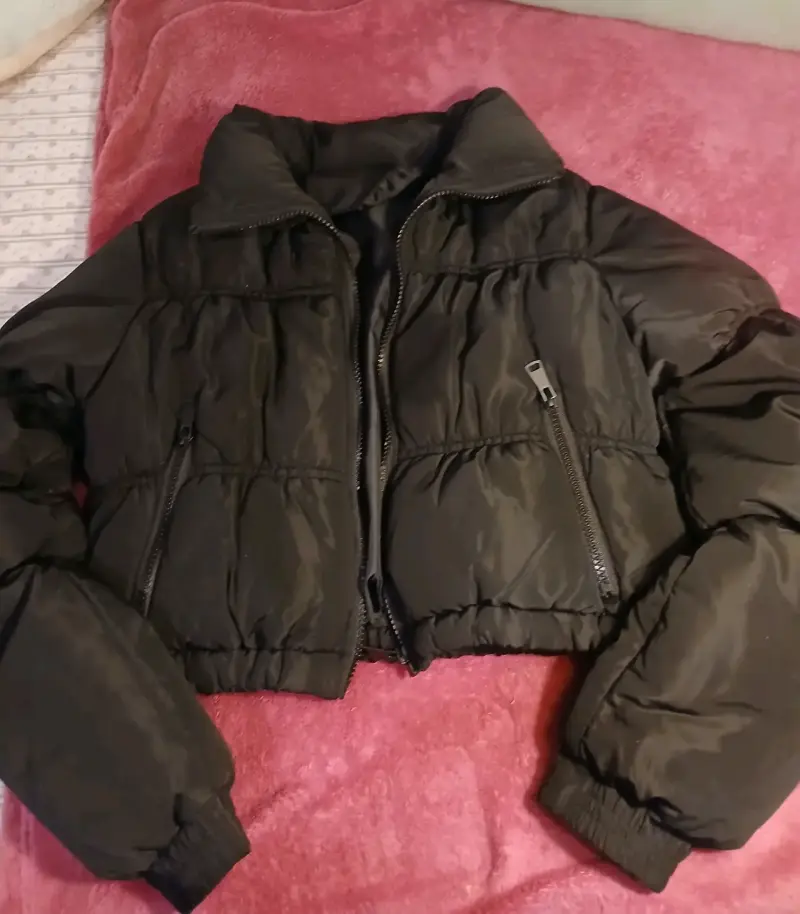 Chaqueta acolchada negra para invierno - 2