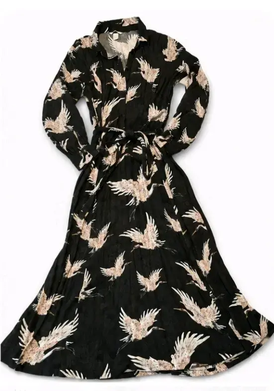 Vestido largo negro con estampado de aves