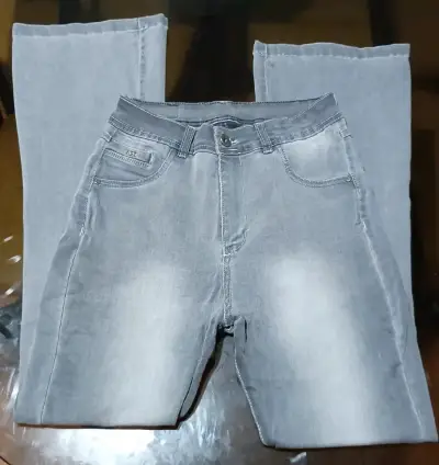 Jeans gris para mujer en buen estado - miniatura 1