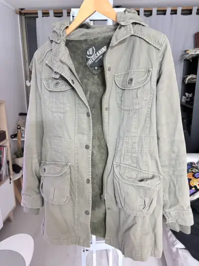 Parka verde militar con capucha para mujer - miniatura 1
