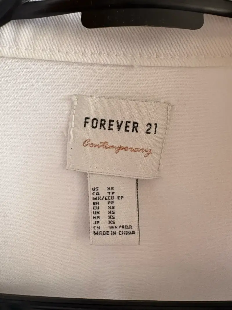 Chaqueta de mezclilla blanca Forever 21 para mujer - 3