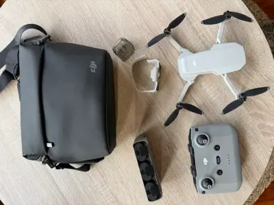 Drone DJI Mini 2 Fly More Combo con accesorios - miniatura 2