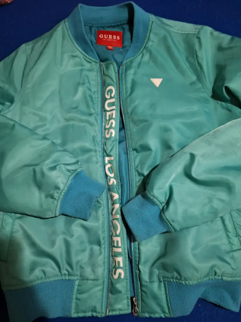 Chaqueta bomber Guess Los Angeles verde