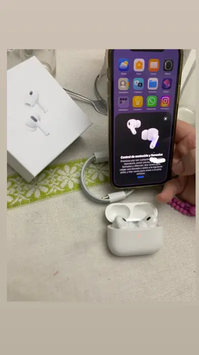 AirPods Pro con estuche de carga - miniatura 2