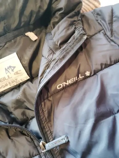 Chaqueta acolchada O'Neill con capucha negra - miniatura 2