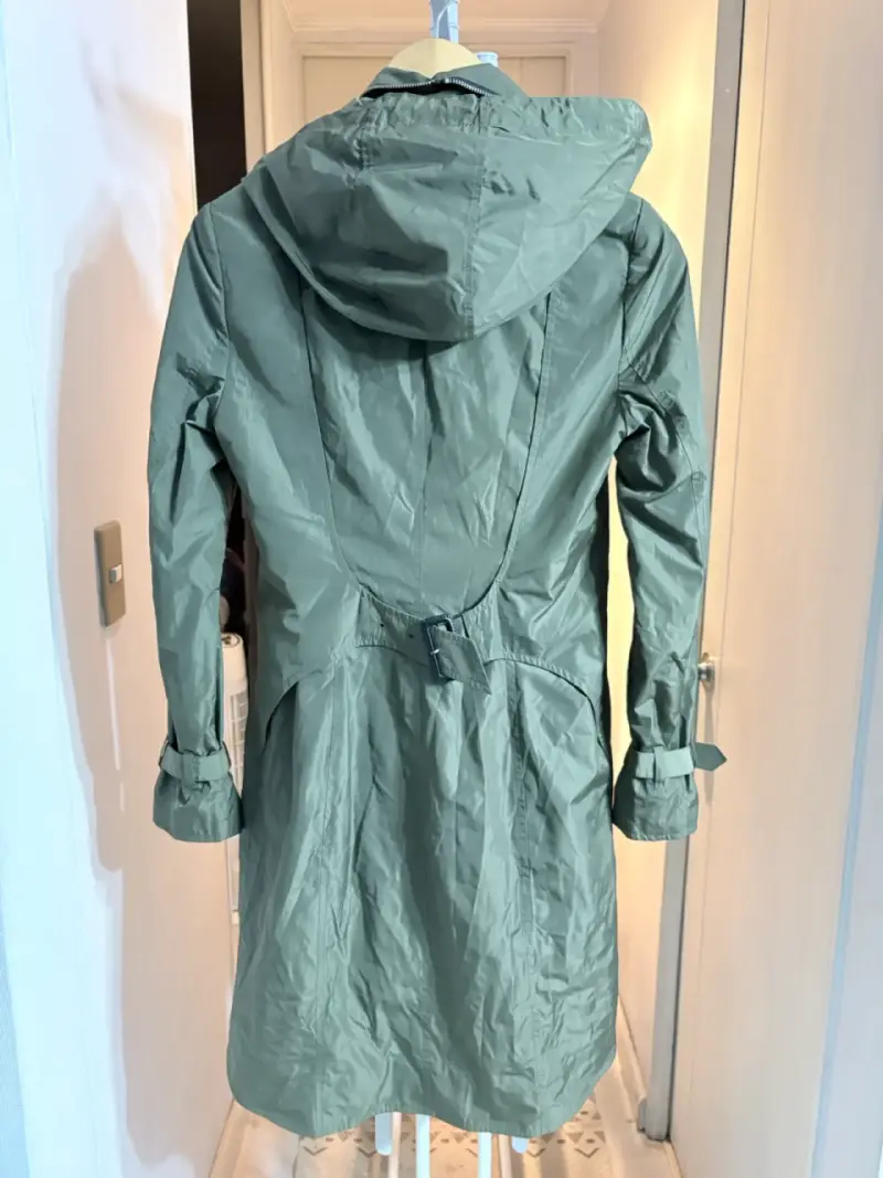 Abrigo verde militar con capucha para mujer - 2