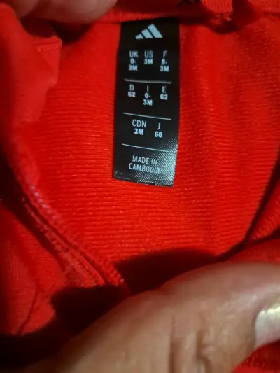 Buzo rojo para bebé Adidas 0-3 meses - miniatura 1