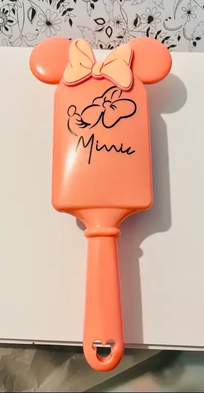 Cepillo para el cabello Minnie Mouse color rosa - miniatura 1