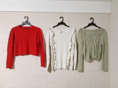 Lote de chaquetas y suéteres de invierno para mujer - miniatura 5