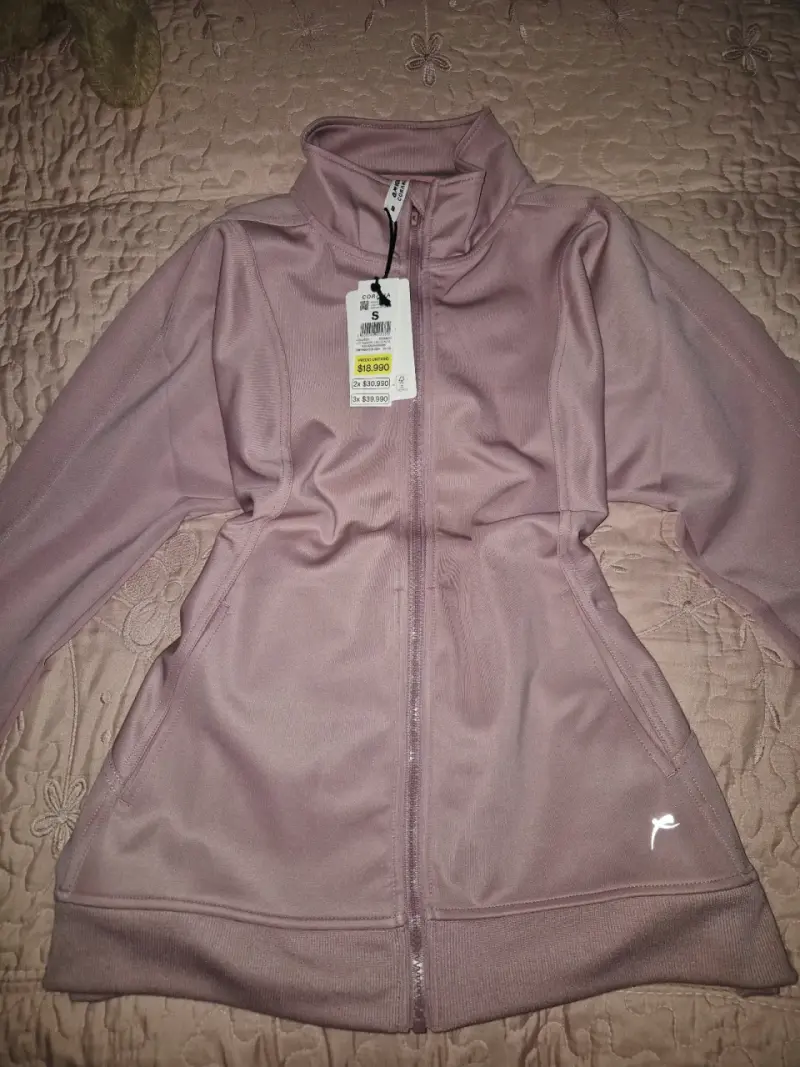 Chaqueta deportiva color lila con cierre - 2