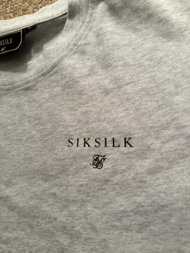 Polera gris para hombre SikSilk Original - 2