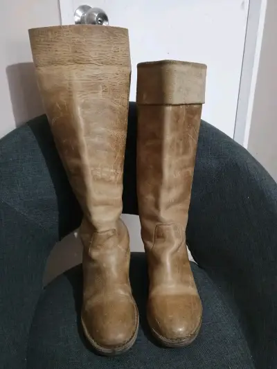 Botas de cuero rojas y cafés  para mujer - miniatura 3