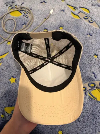 Gorra beige Amiri con logo bordado - miniatura 2