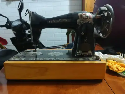 Máquina de coser - miniatura 3