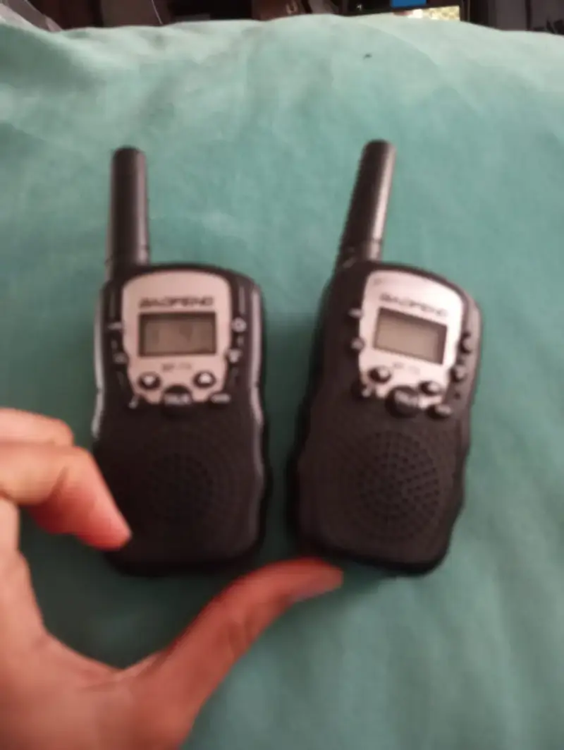 Par de Radios Walkie Talkie Baofeng BF-T3 (Negro) - 1