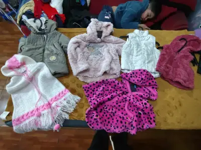 Talla 18 meses niña ropa usada en buen estado - miniatura 2