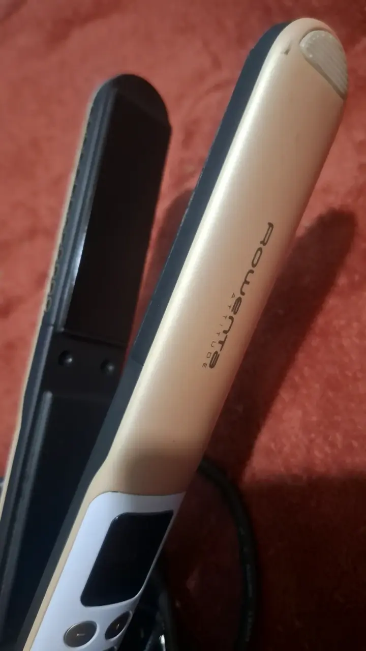 Plancha de Pelo Rowenta Attitude con Pantalla LCD - 2