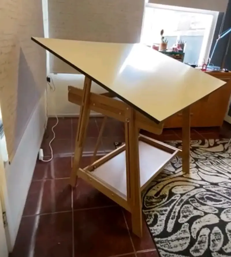 Mesa de dibujo inclinable de madera - 2