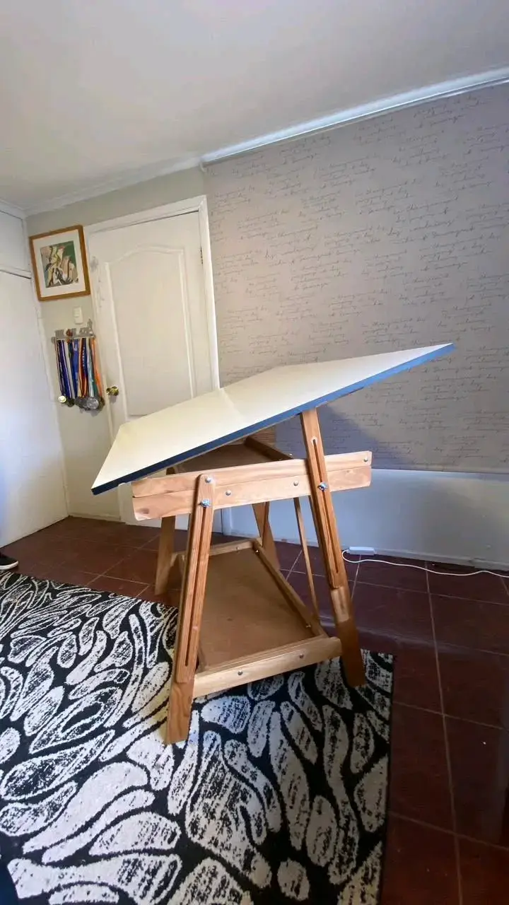 Mesa de dibujo inclinable de madera - 4