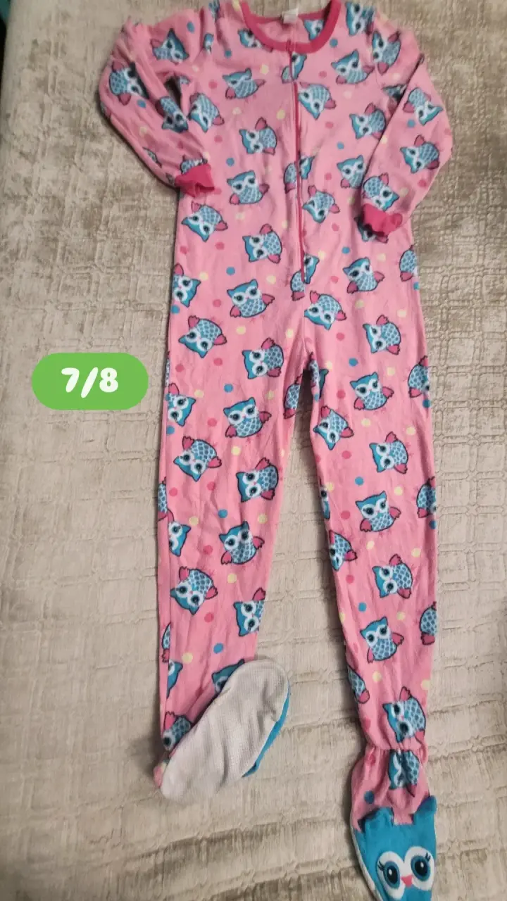 Pijama enterizo infantil con diseño de búhos