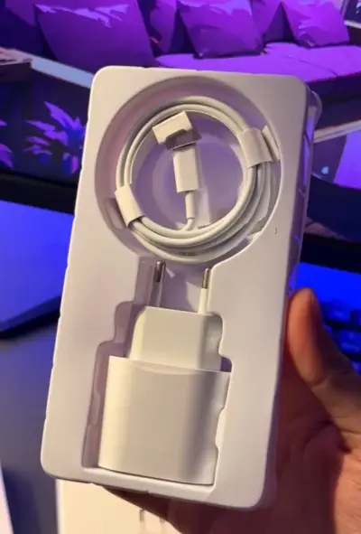 Cargador Lightning completo IPhone ORIGINAL - miniatura 1
