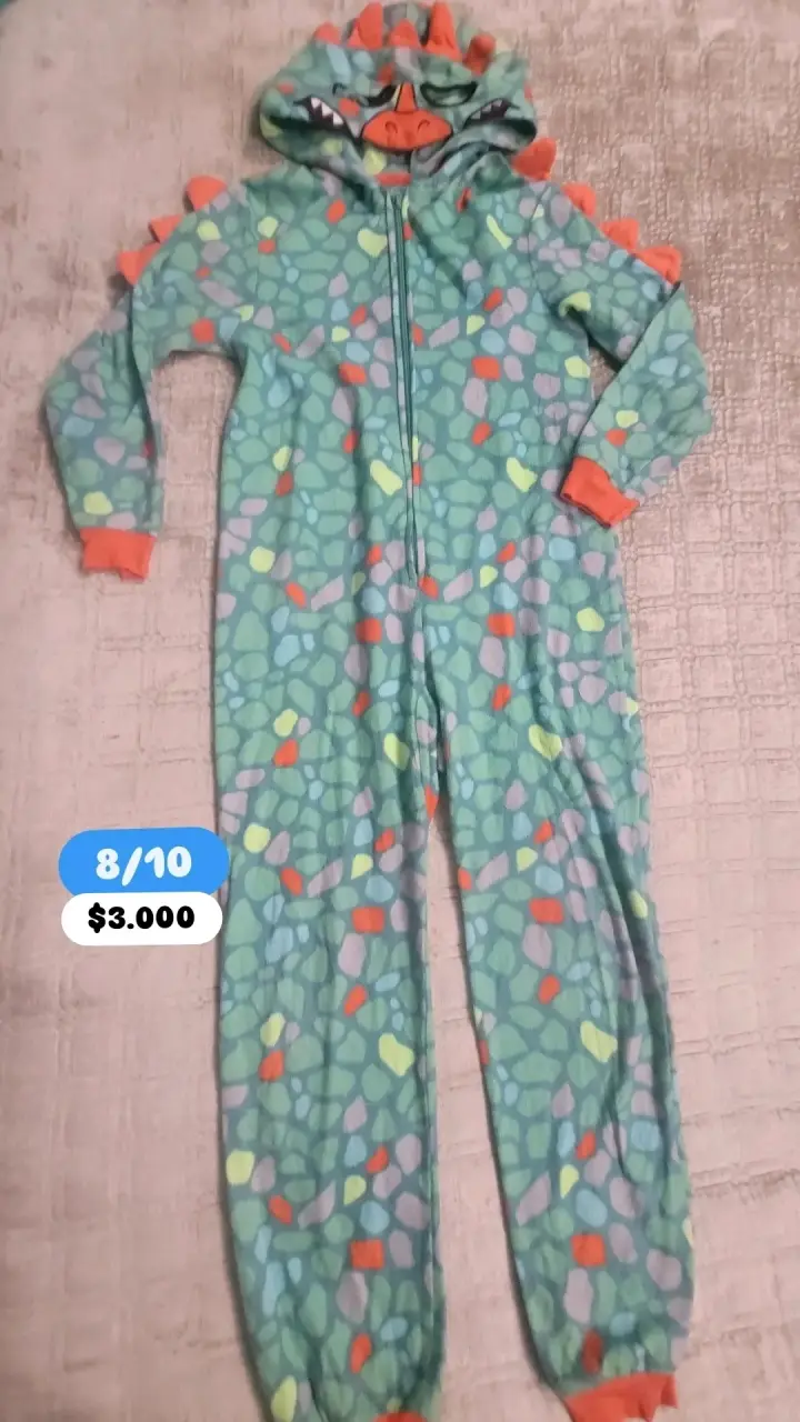 Pijama enterizo infantil dinosaurio verde