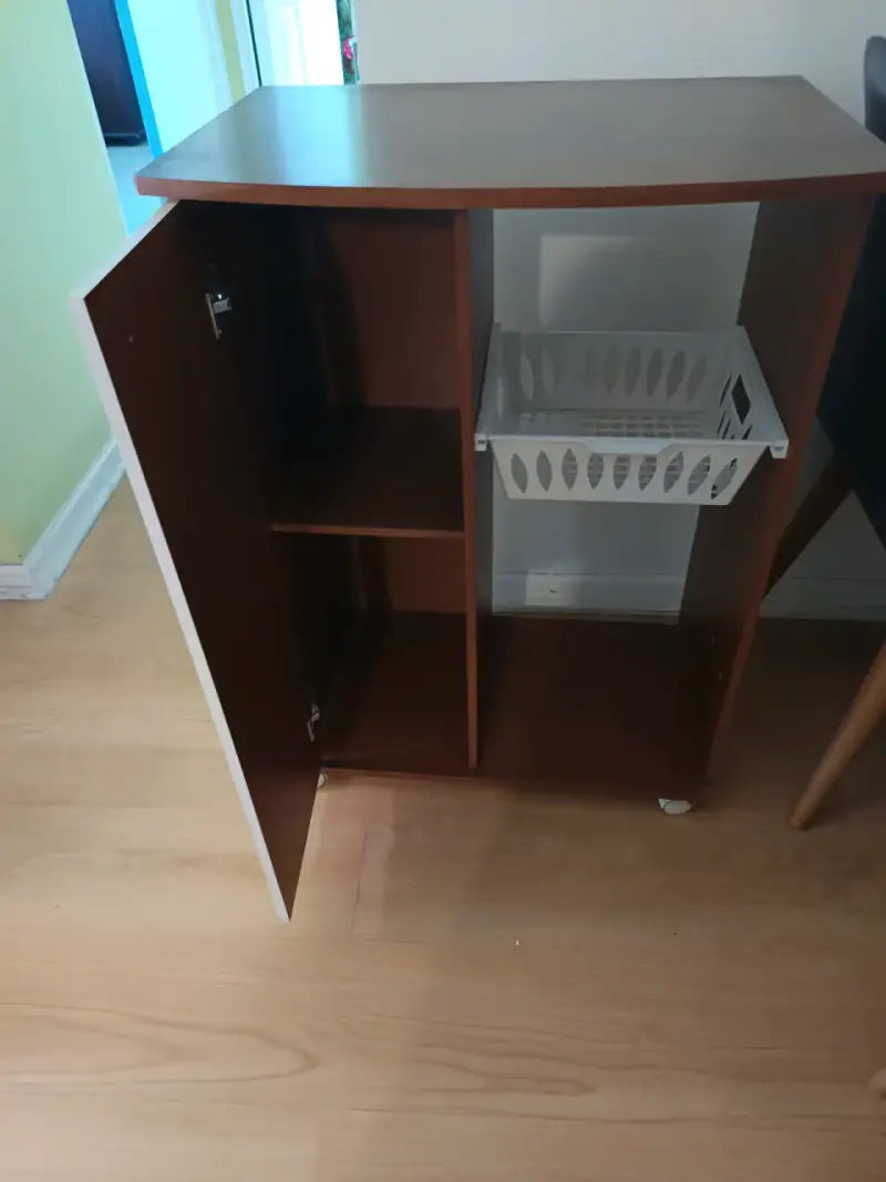 Mueble organizador con puerta y canasto - 2