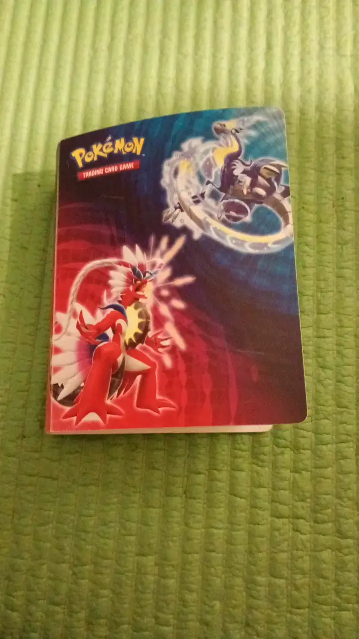 Álbum de cartas Pokémon TCG - 1