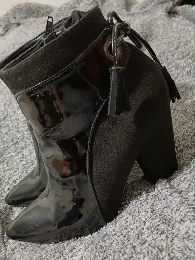 Botines de tacón alto negros de charol - miniatura 1