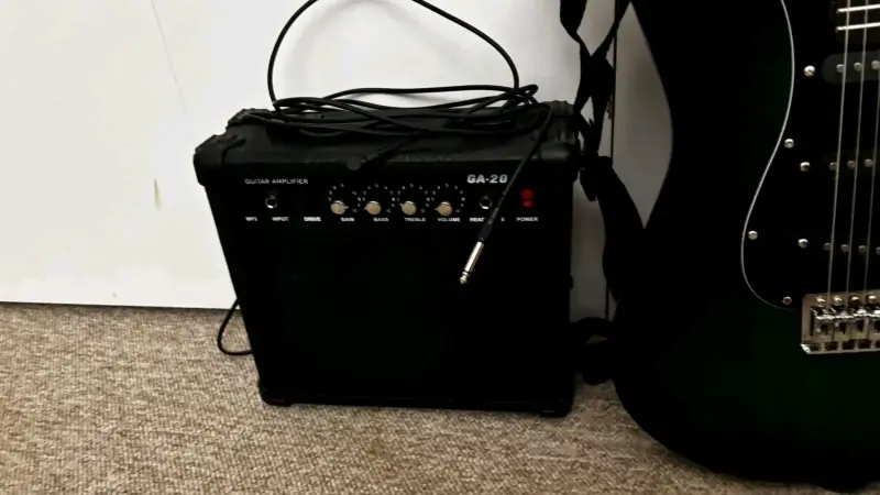 Guitarra eléctrica Stratocaster - 3