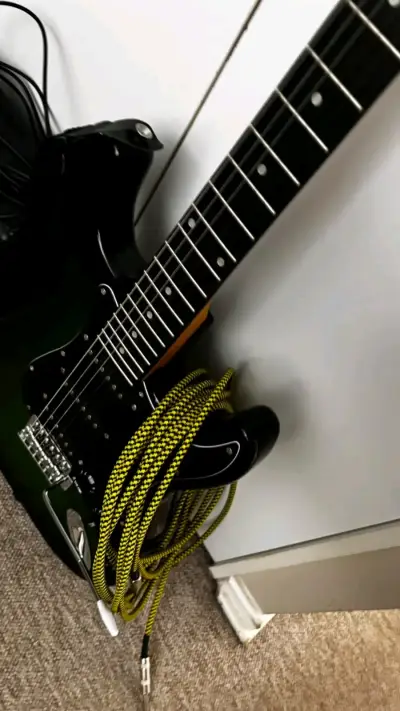 Guitarra eléctrica Stratocaster - miniatura 5