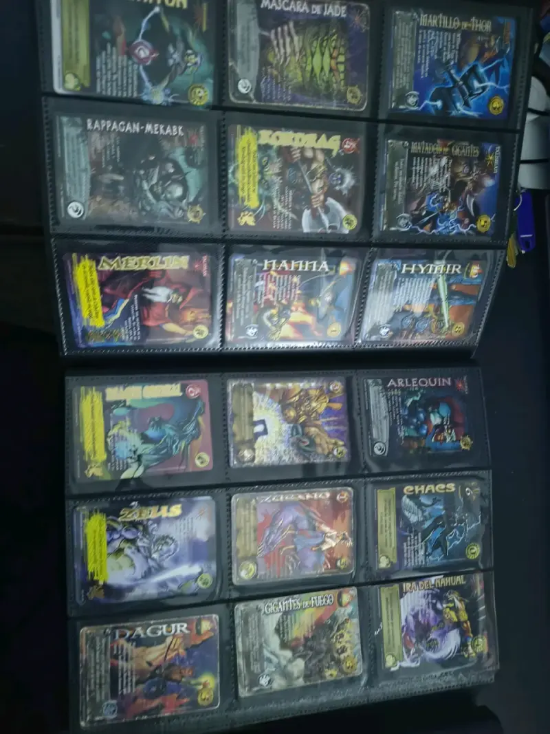 Colección de Cartas Mitos y Leyendas en Buen Estado - 2