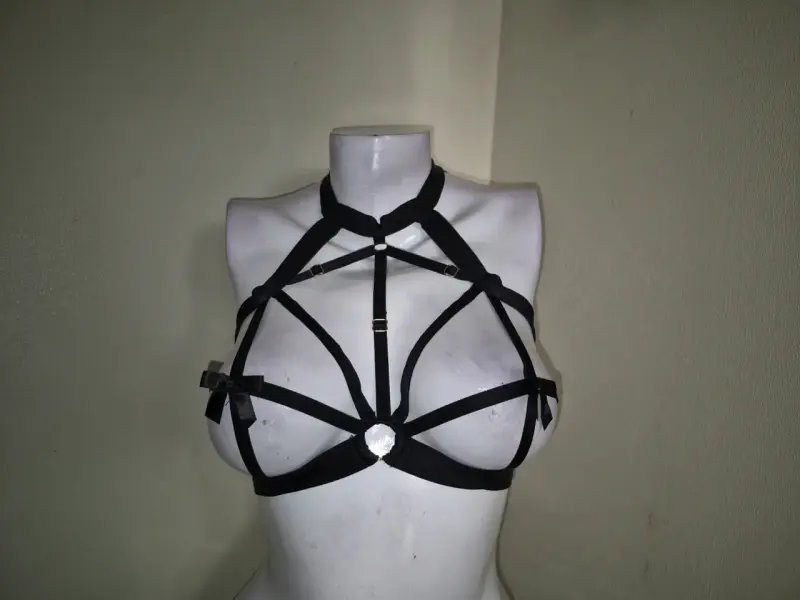 Arnés de lencería negro estilo bondage - 1