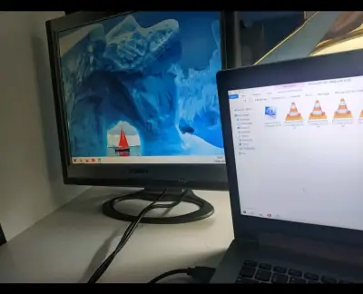 Monitor LCD Olidata 19 pulgadas en buen estado - miniatura 2