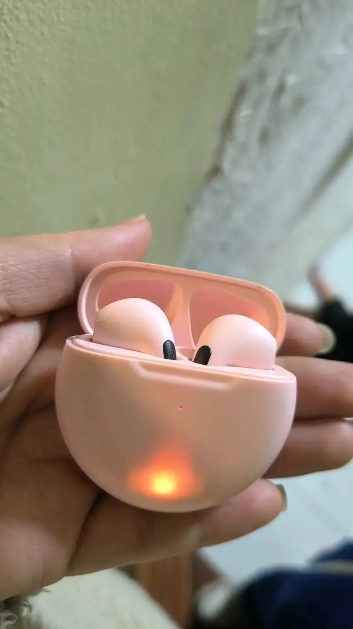 Auriculares Inalámbricos Pro 6 , Estuche de Carga - 4
